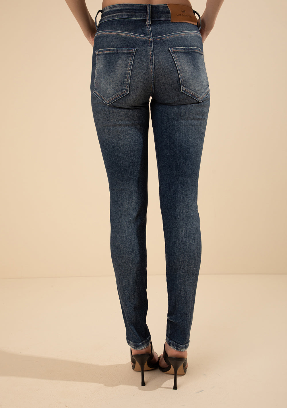 Jeans Skinny Tiro Medio