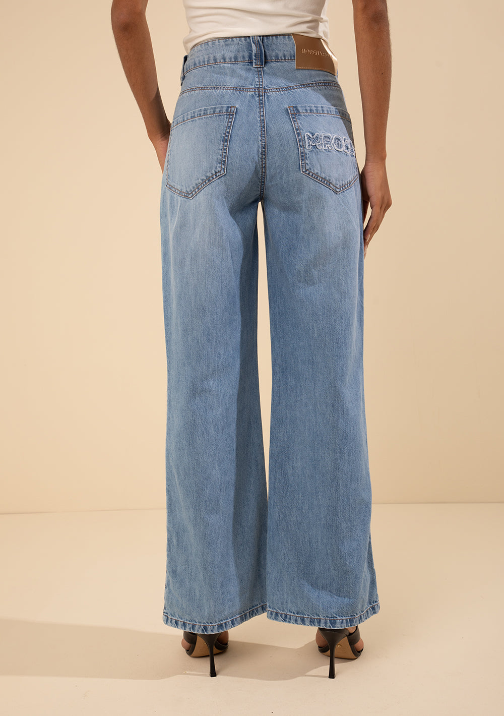 Jeans Wide Tiro Alto