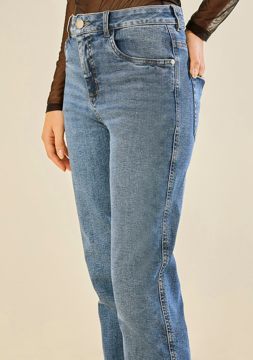 Pantalón Recto Tiro Medio