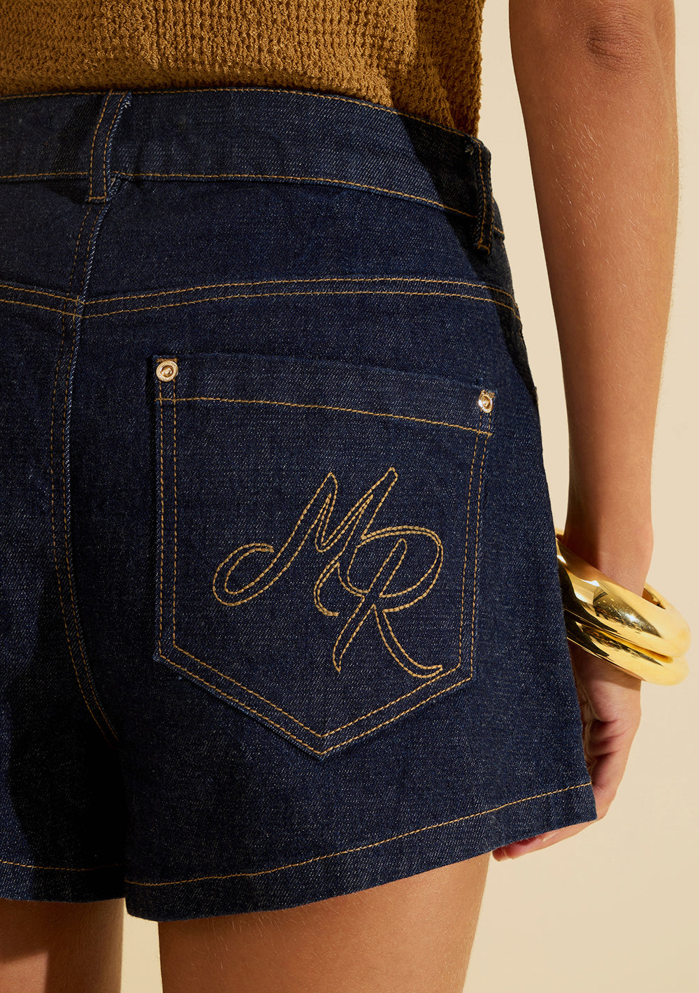 Short Amplio Tiro Alto