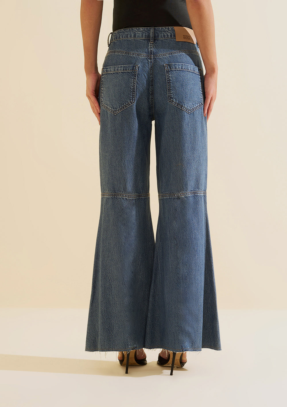 Pantalón Jeans Flare Tiro Alto