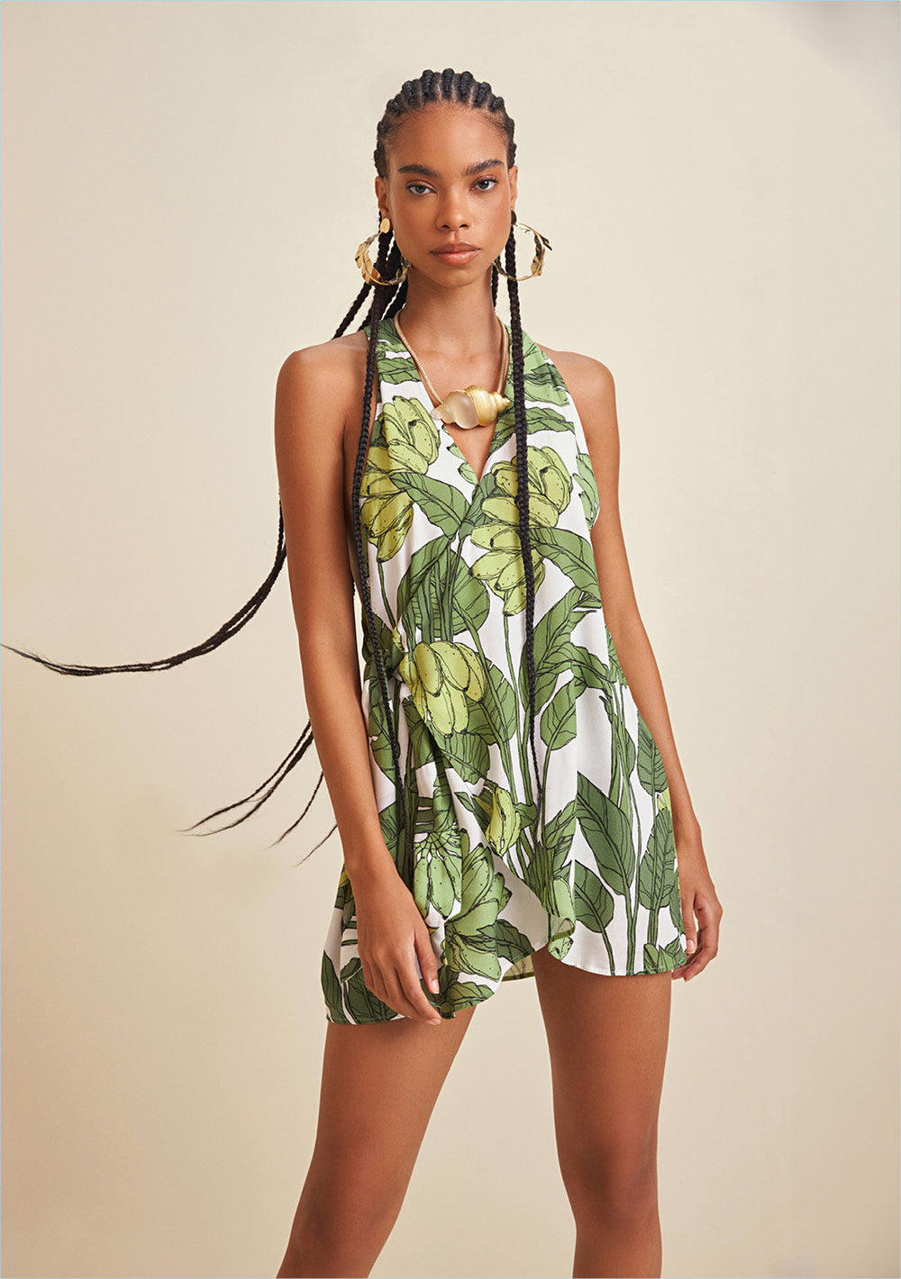 Vestido Corto Escote en V Cruzado Frontal