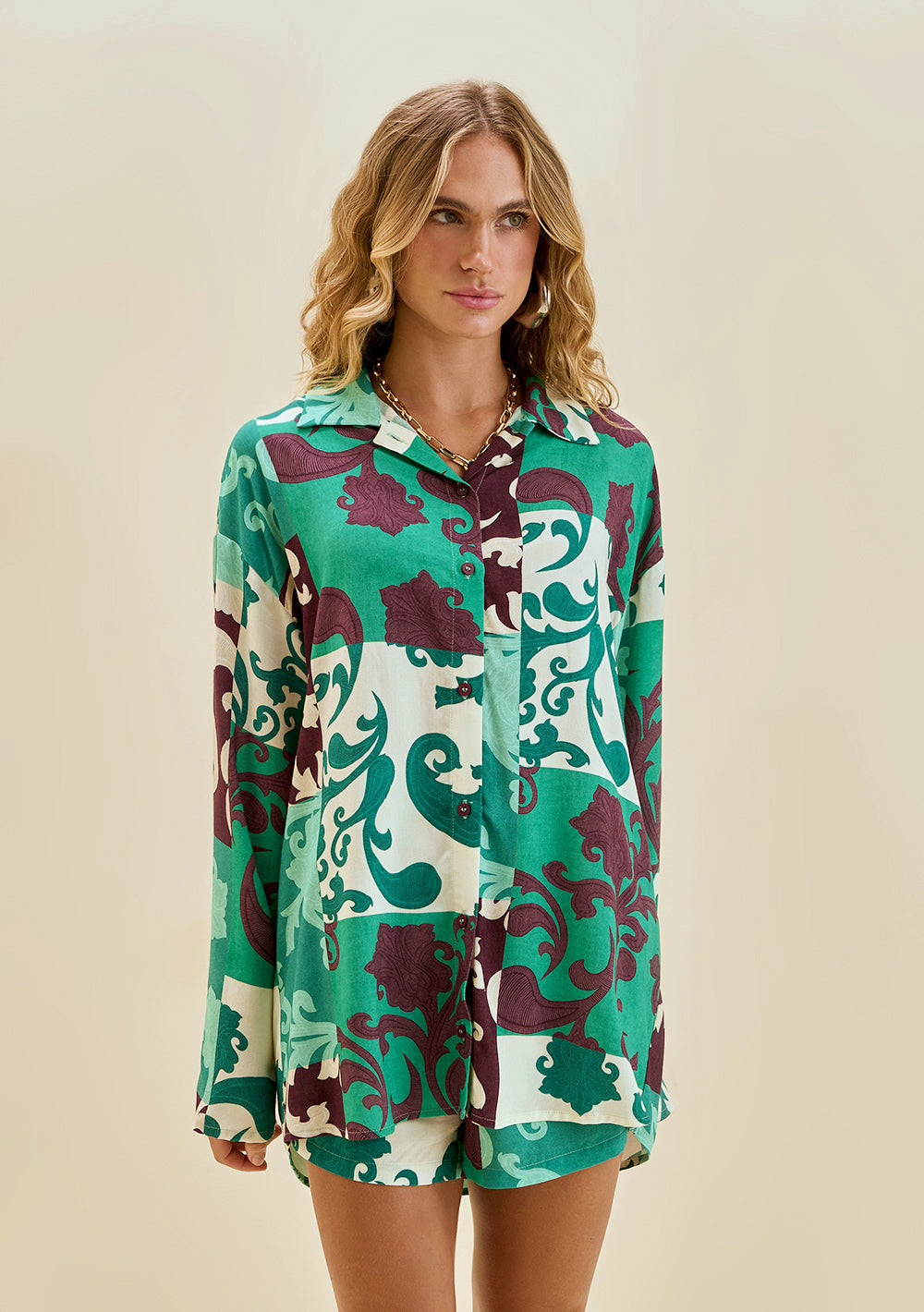 Camisa Suelta Cuello Clásico Mangas Largas