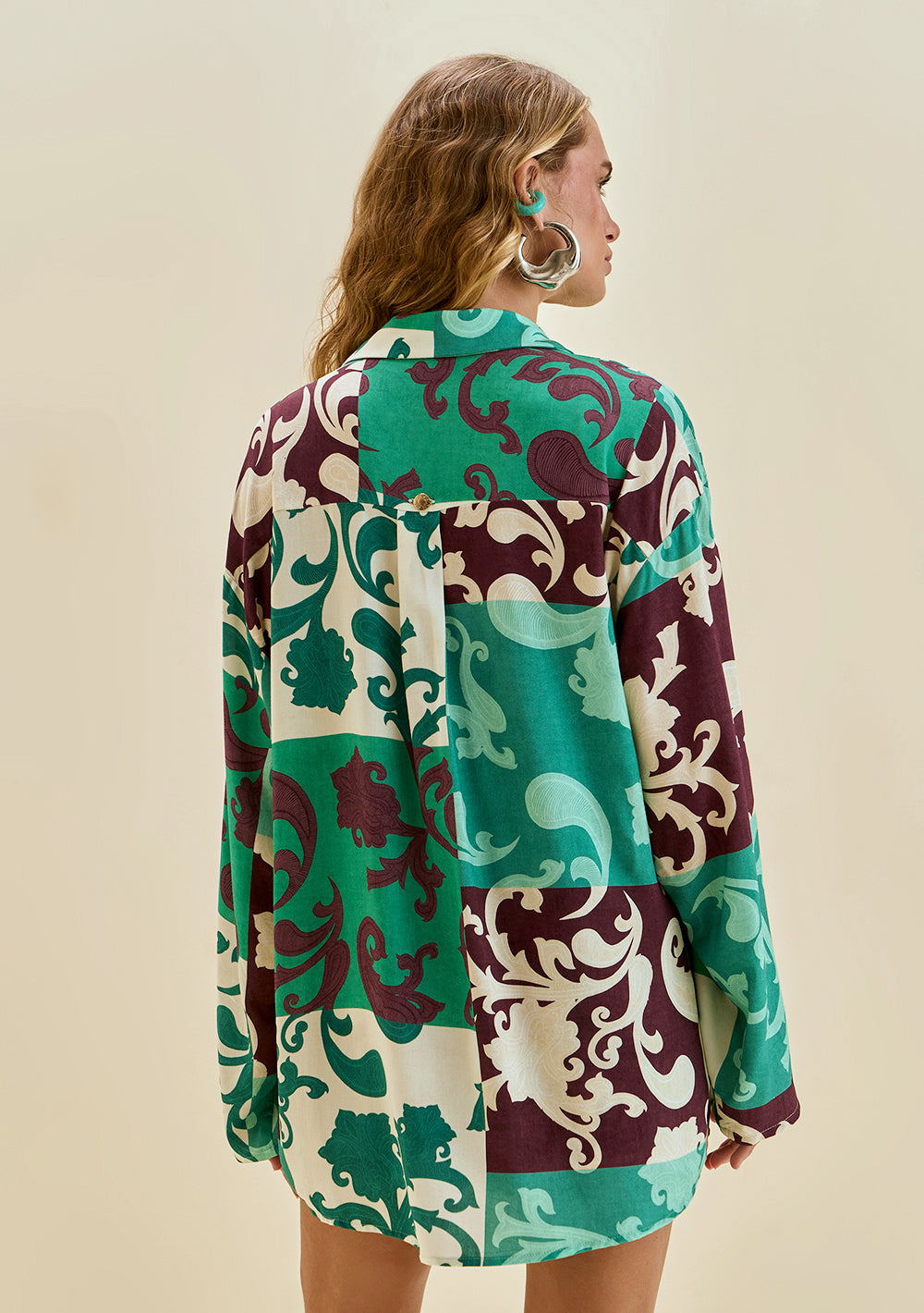 Camisa Suelta Cuello Clásico Mangas Largas