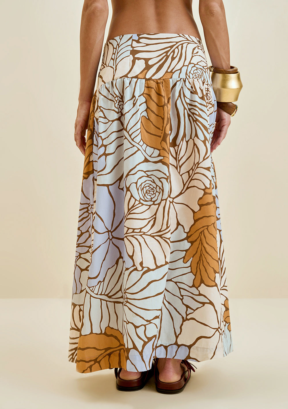 Pollera Evasé Tiro Medio Larga