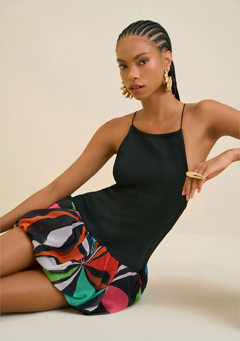 Vestido Ajustado Cuello Francés Con Tirantes Corto