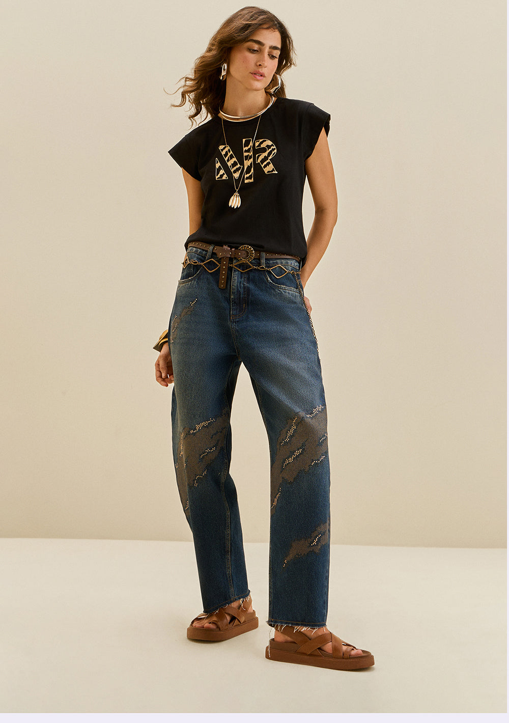Blusa Ajustada Escote Redondo Mangas Cortas
