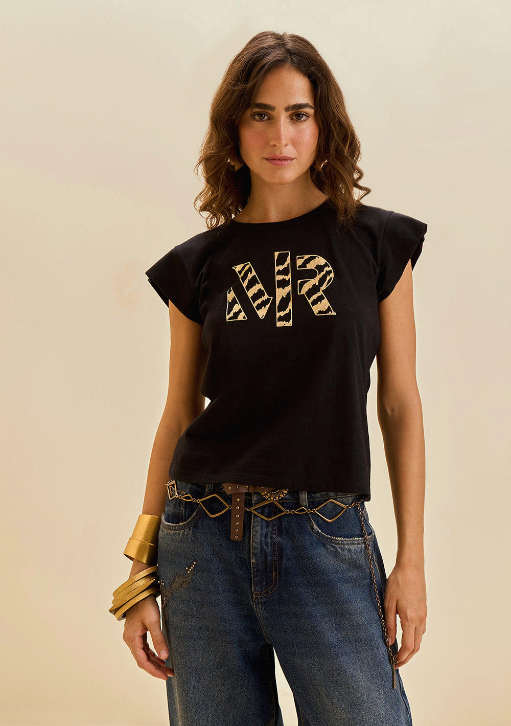 Blusa Ajustada Escote Redondo Mangas Cortas