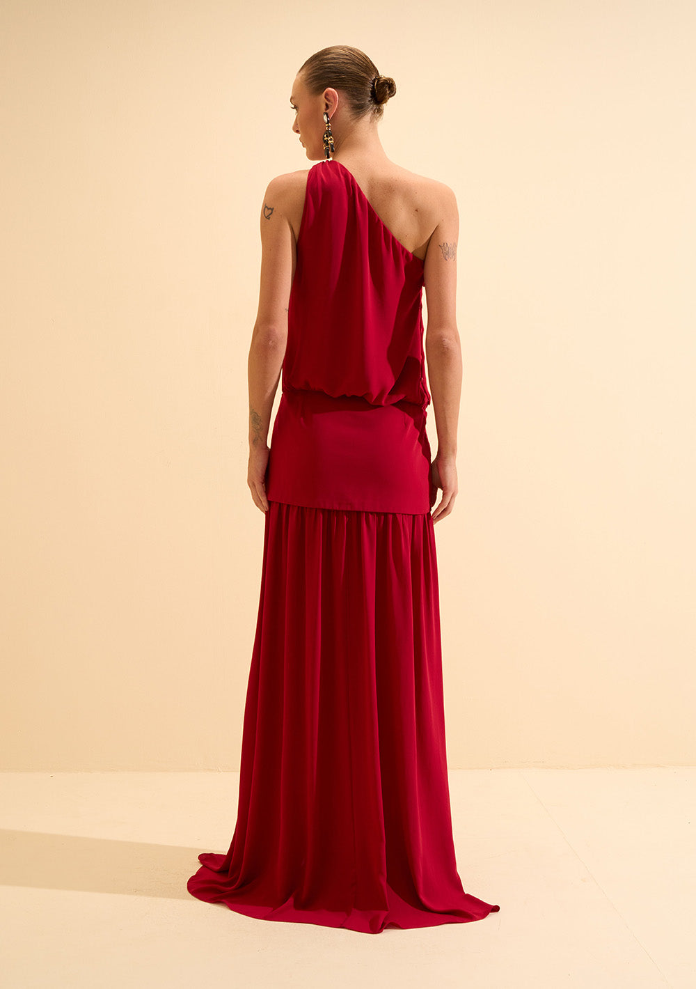 Vestido Largo Suelto Un Hombro Sin Mangas