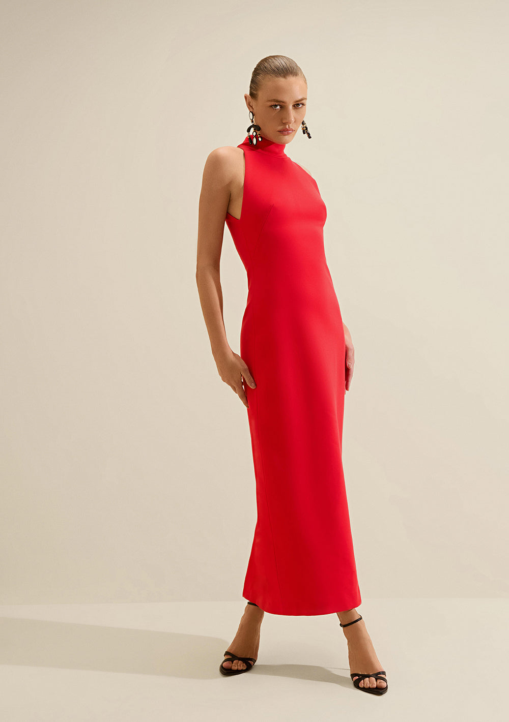 Vestido Largo Suelto Cuello Alto Sin Mangas