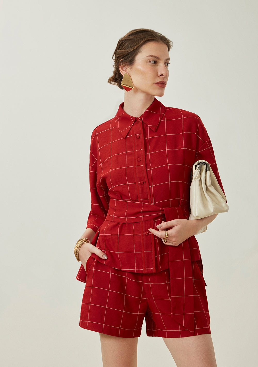 Camisa Suelta Cuello Clásico Mangas Cortas