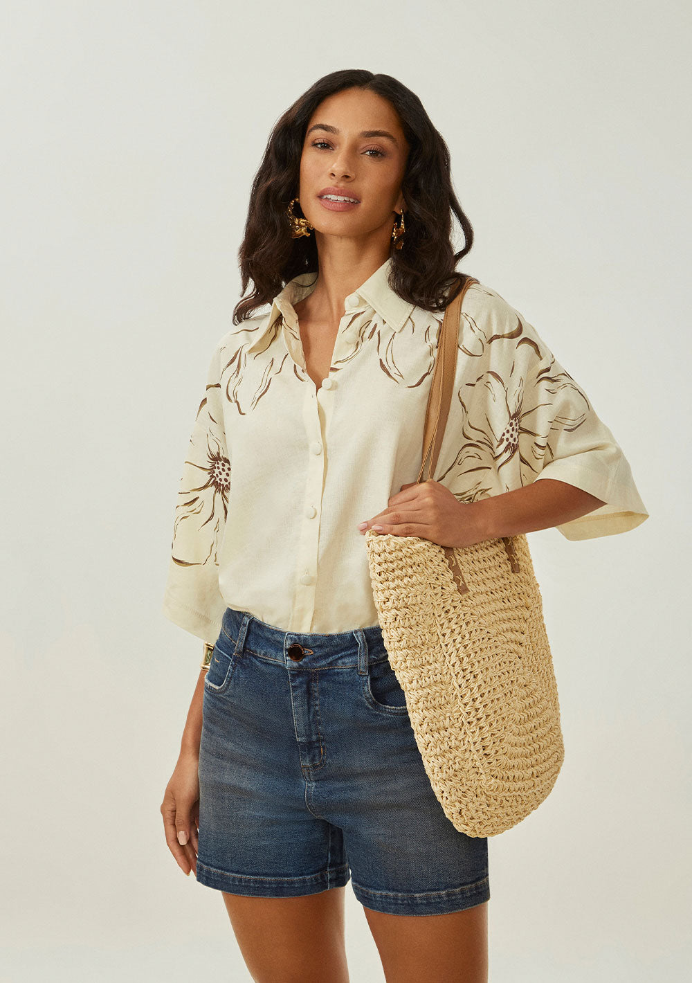 Camisa Suelta Cuello Clásico Mangas Cortas