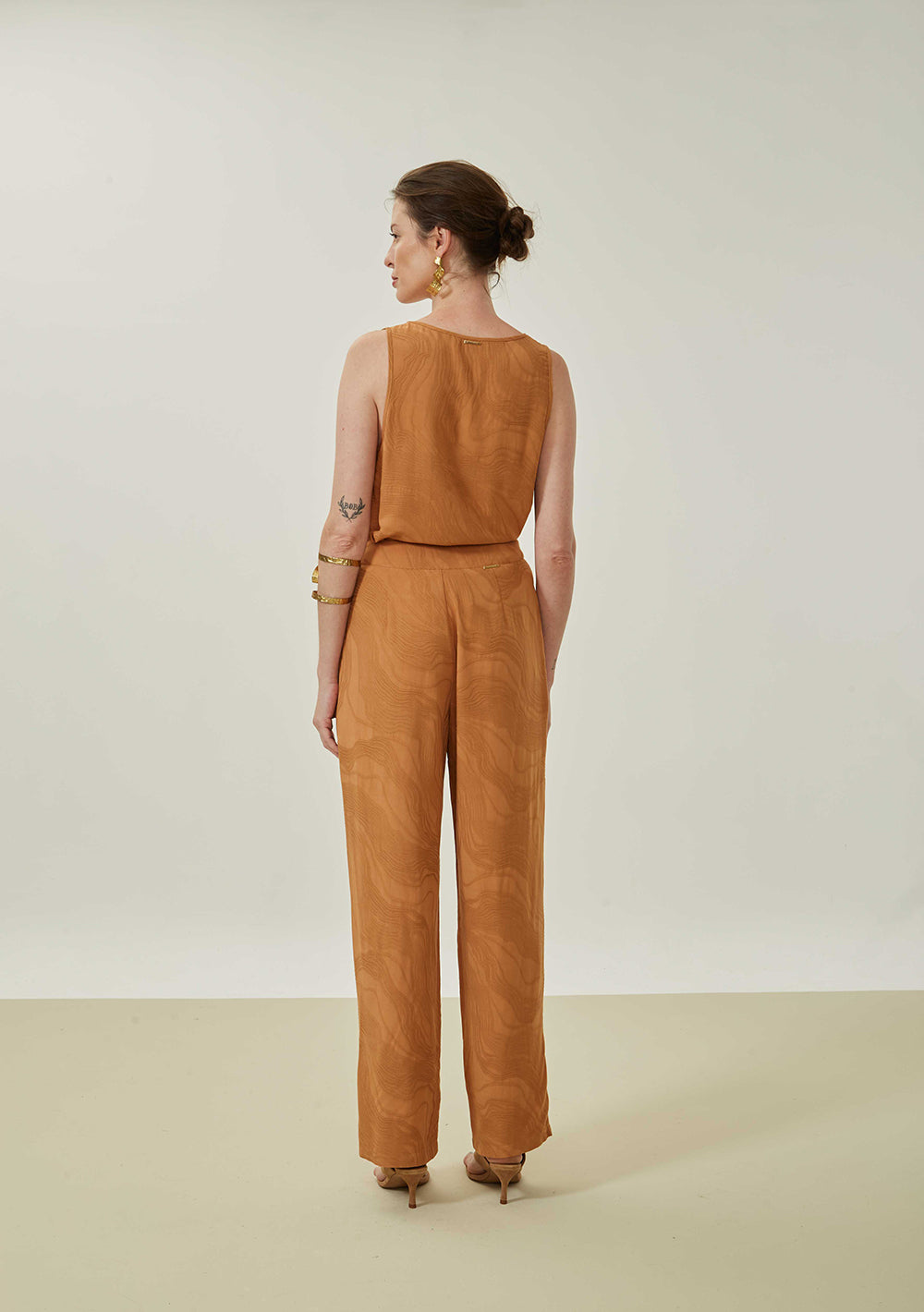 Pantalón Recto Tiro Alto