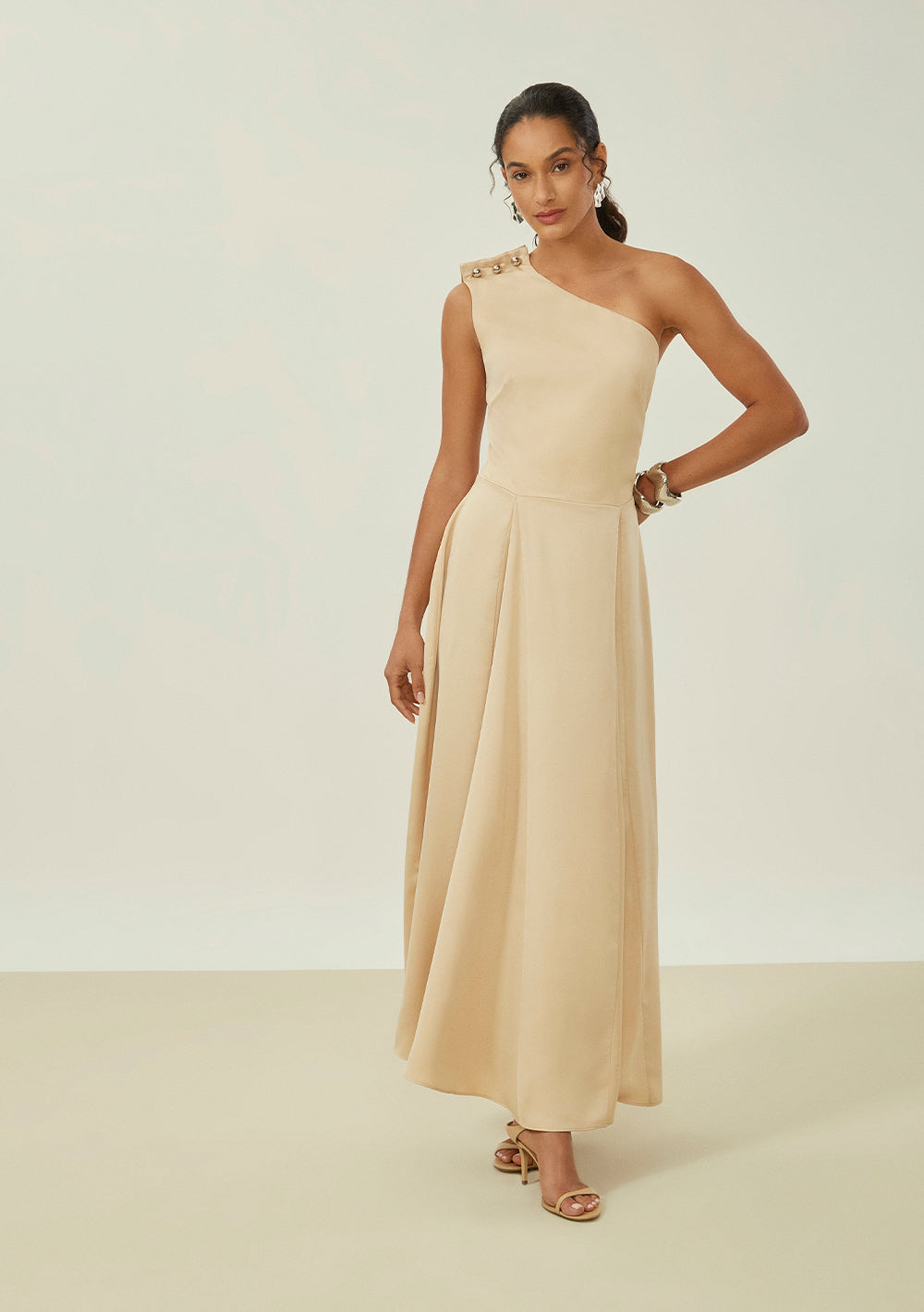 Vestido Ajustado De Un Hombro