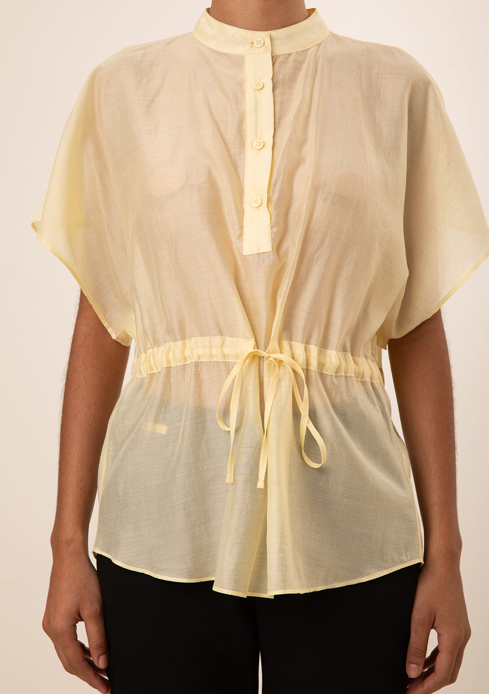 Blusa Suelta Cuello Mao Mangas Cortas