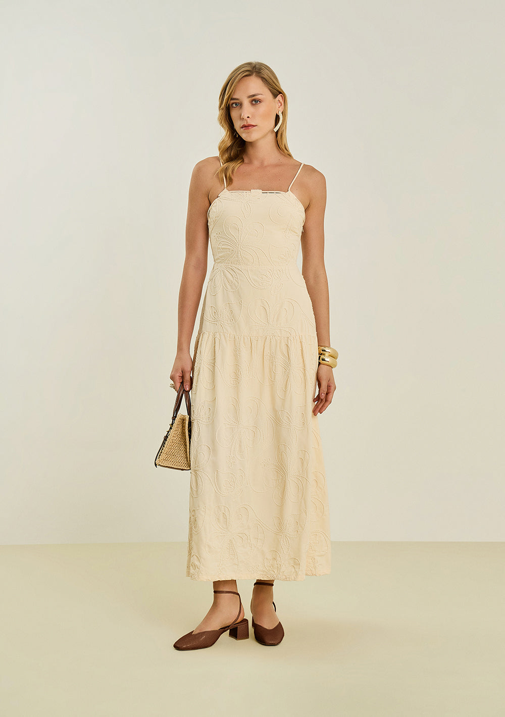 Vestido Midi Ajustado Escote Recto Sin Mangas