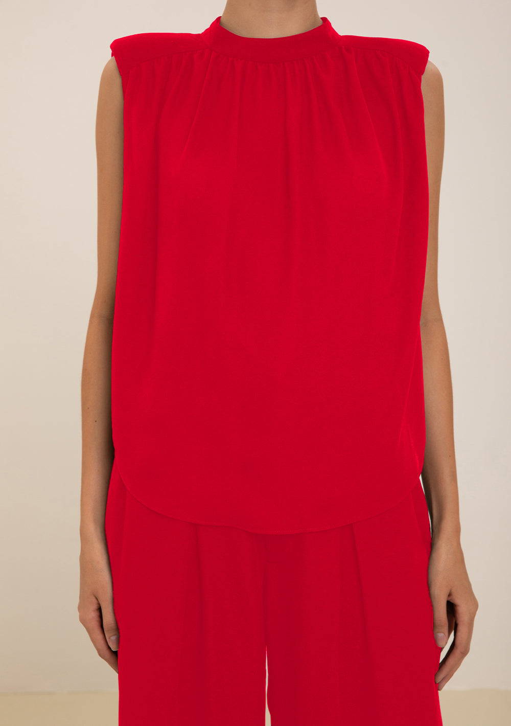 Blusa Suelta Cuello Alto Sin Tirantes
