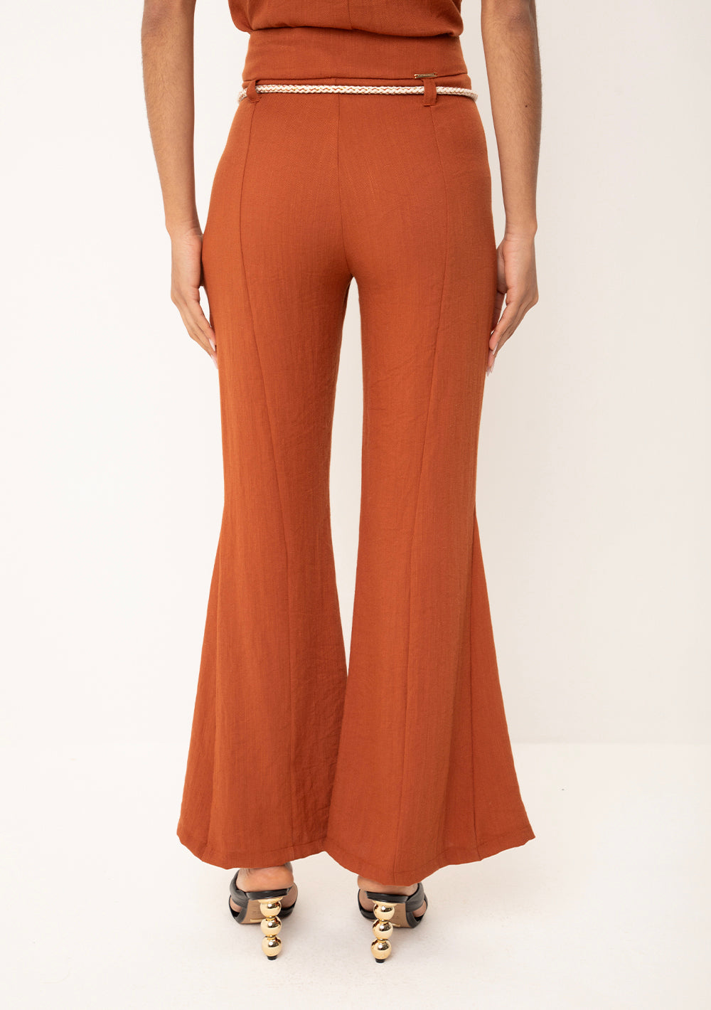 Pantalón Flare Tiro Alto