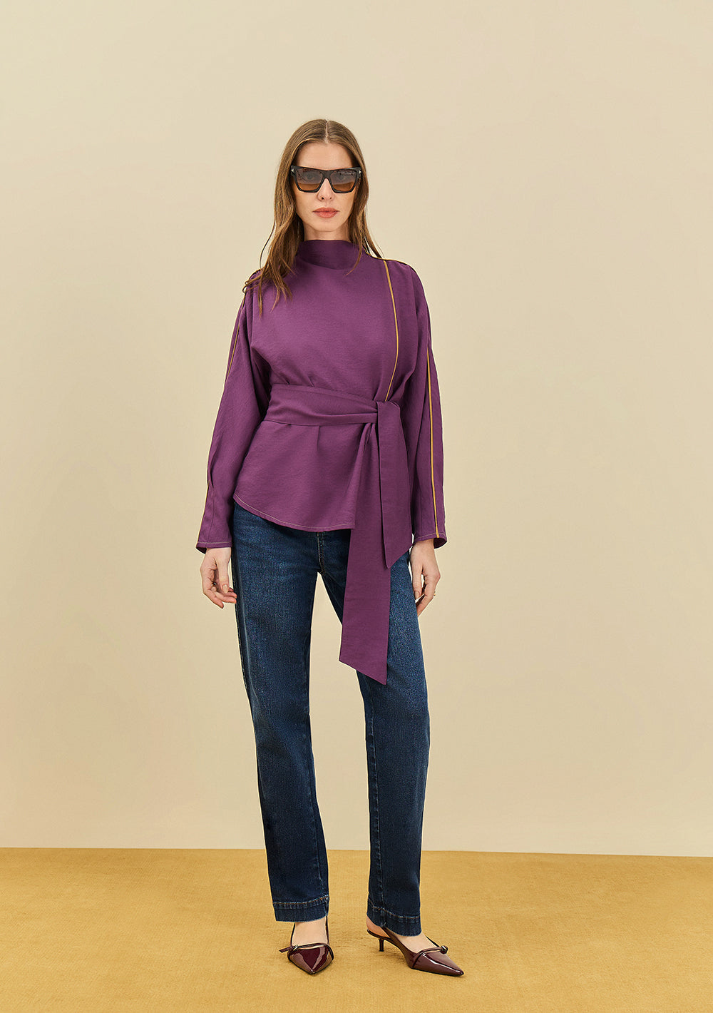 Blusa Suelta Cuello Alto Mangas Largas