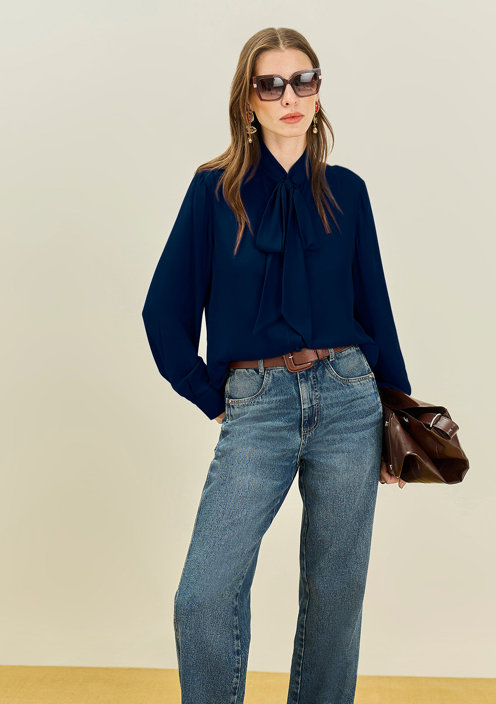 Camisa Ajustada Cuello Alto Mangas Largas
