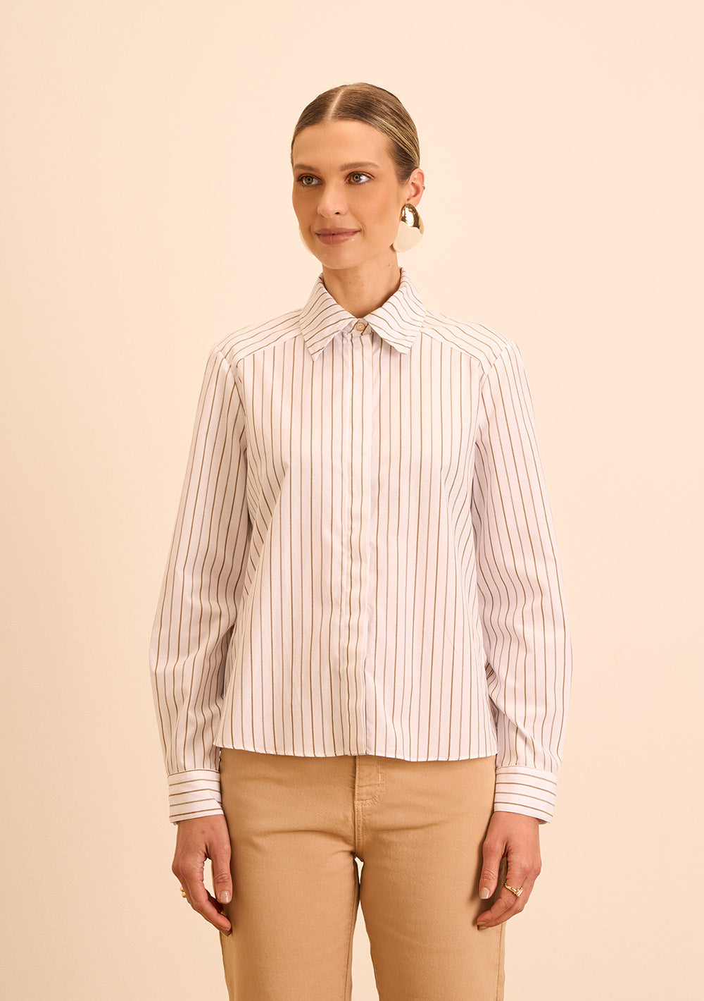 Camisa Suelta Cuello Clásico Mangas Largas