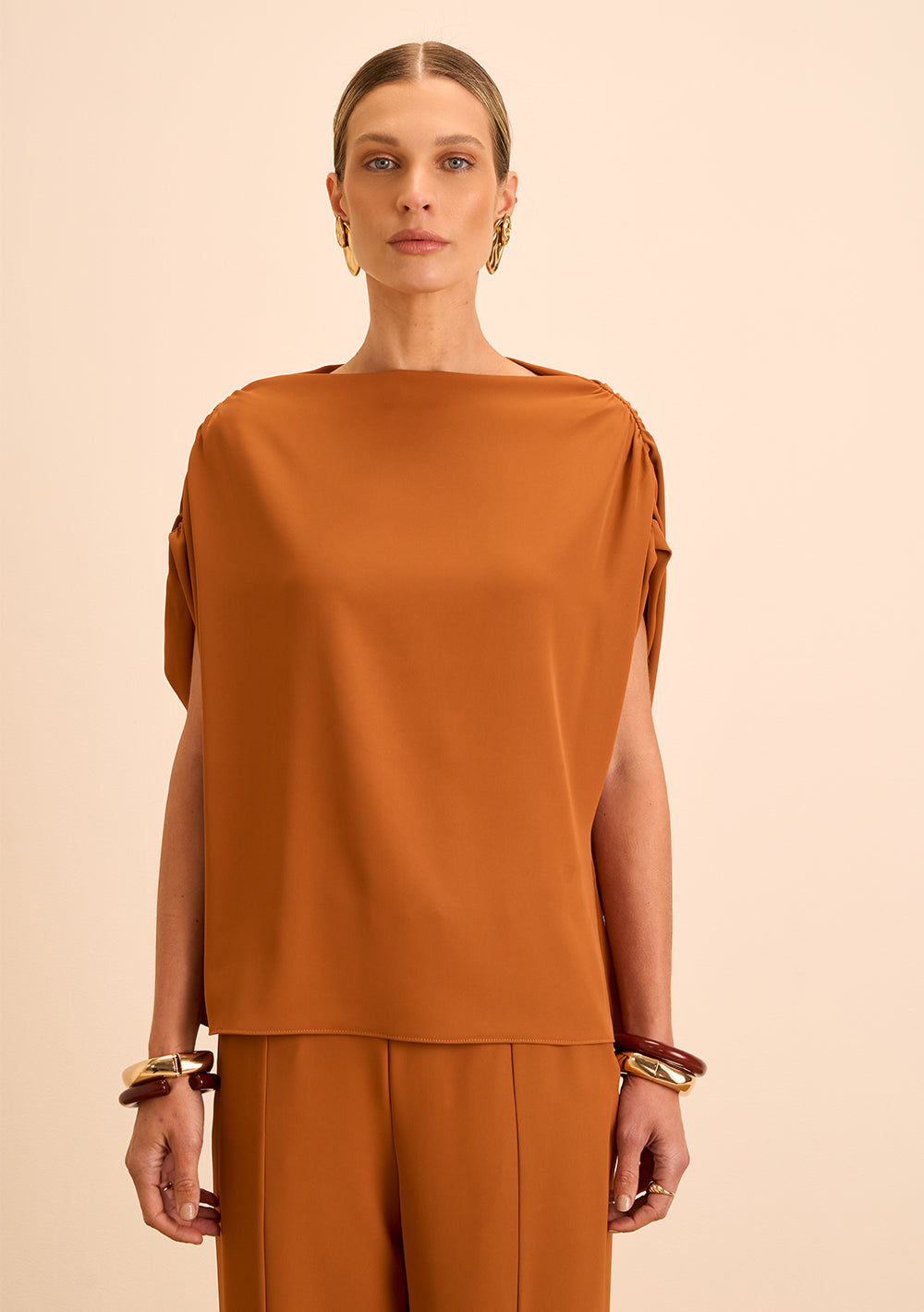 Blusa Suelta Escote Barco Mangas Cortas
