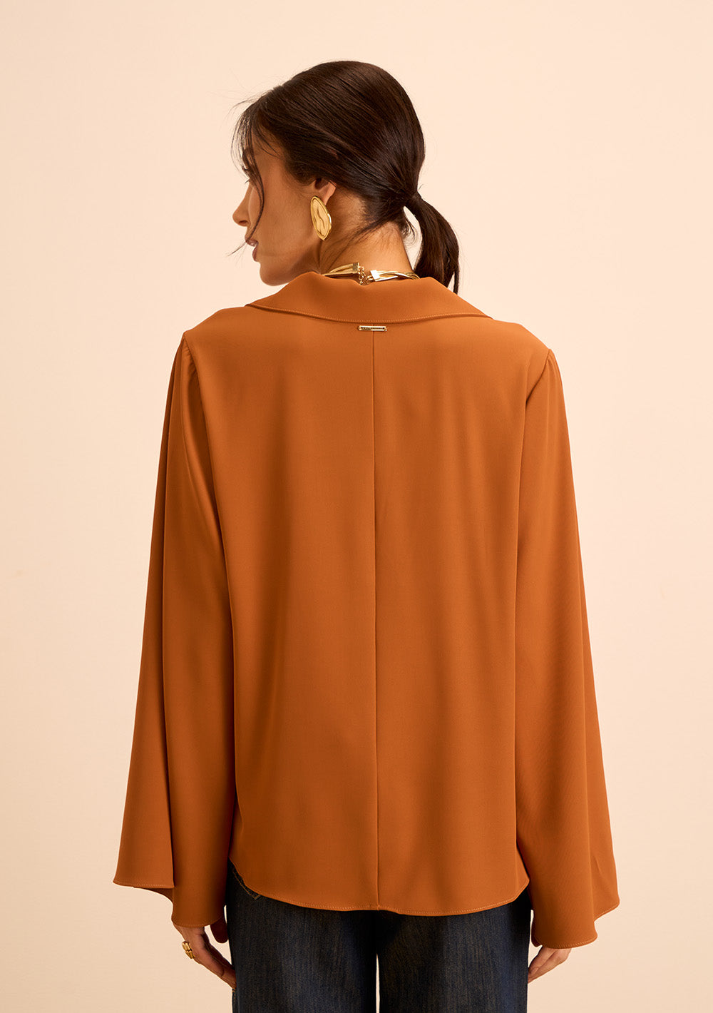 Blusa Suelta Cuello Polo Mangas Largas