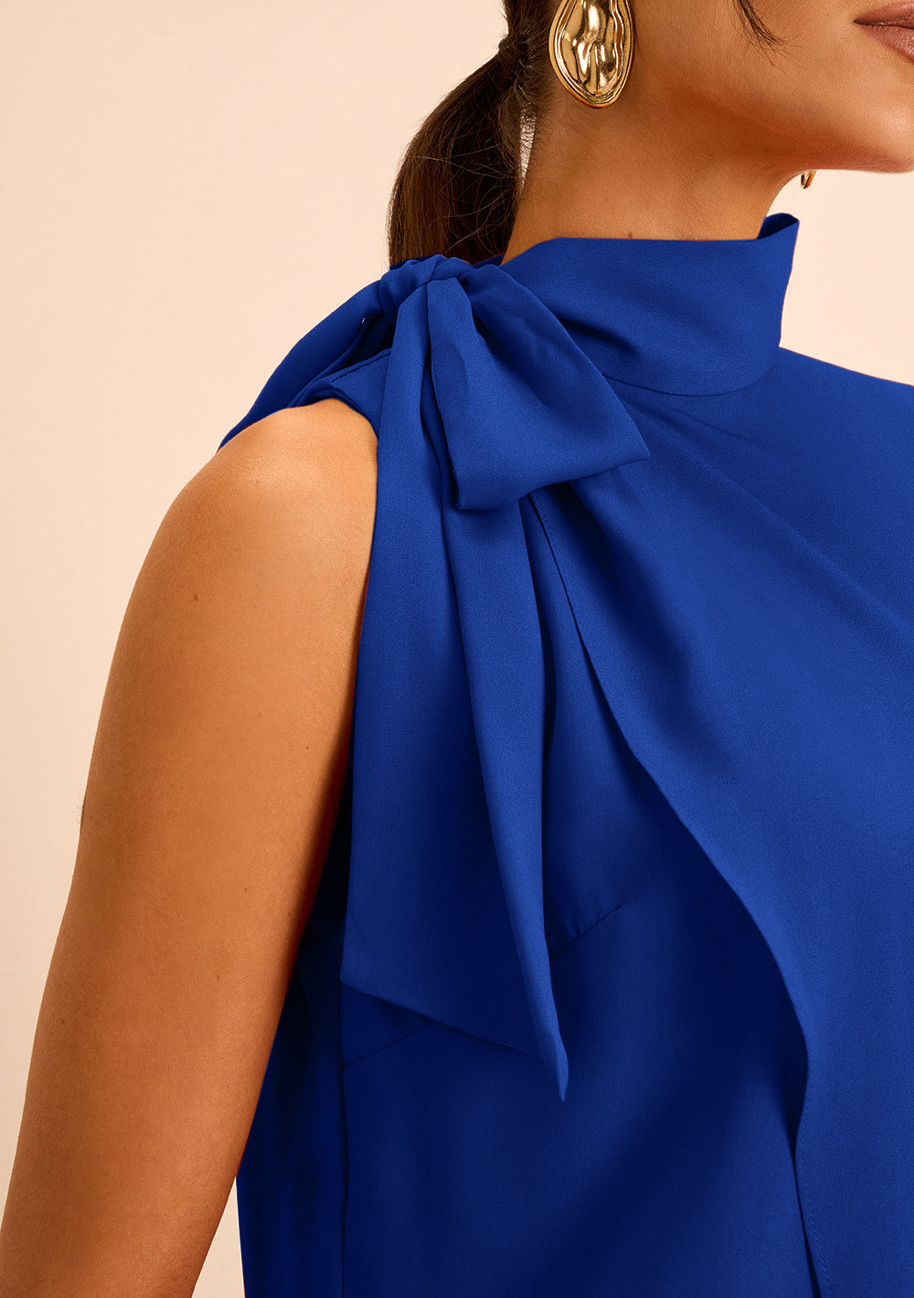 Blusa Suelta Cuello Alto Mangas Largas