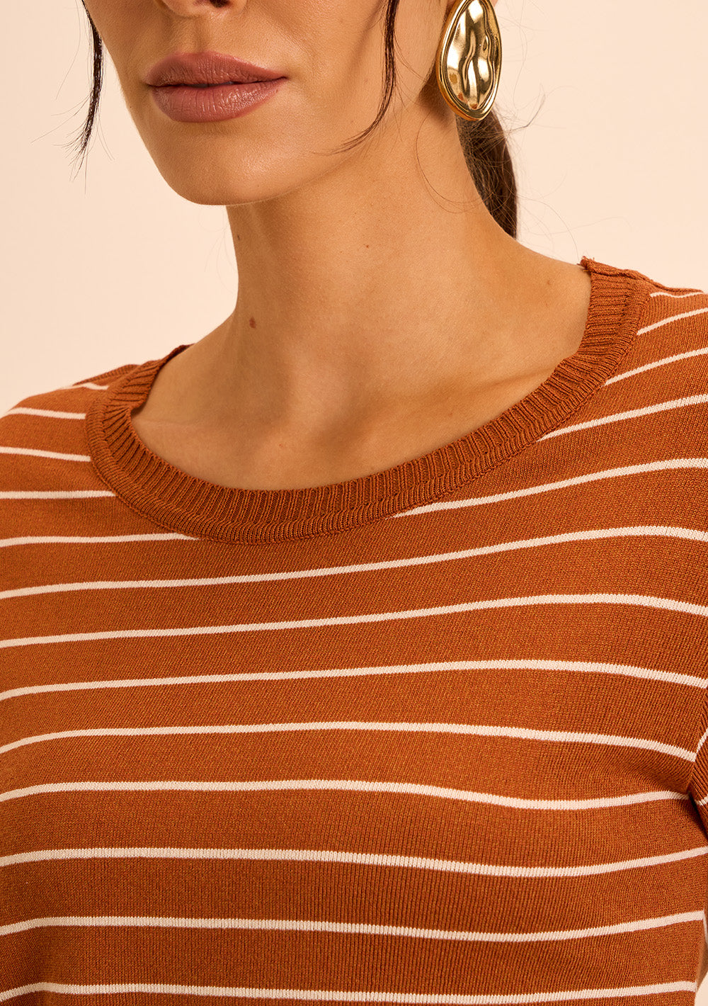 Blusa Suelta Cuello Redondo Mangas Cortas