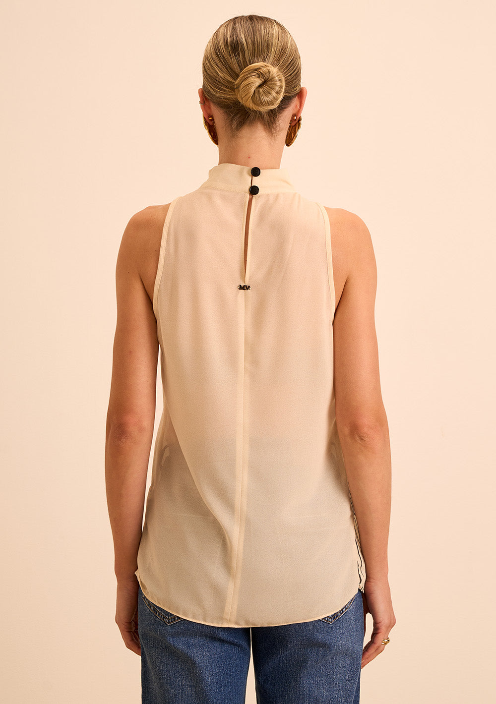 Blusa Suelta Cuello Alto sin Mangas