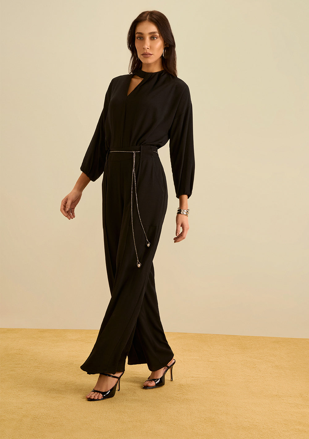 Blusa Ajustada Cuello Alto Mangas Largas