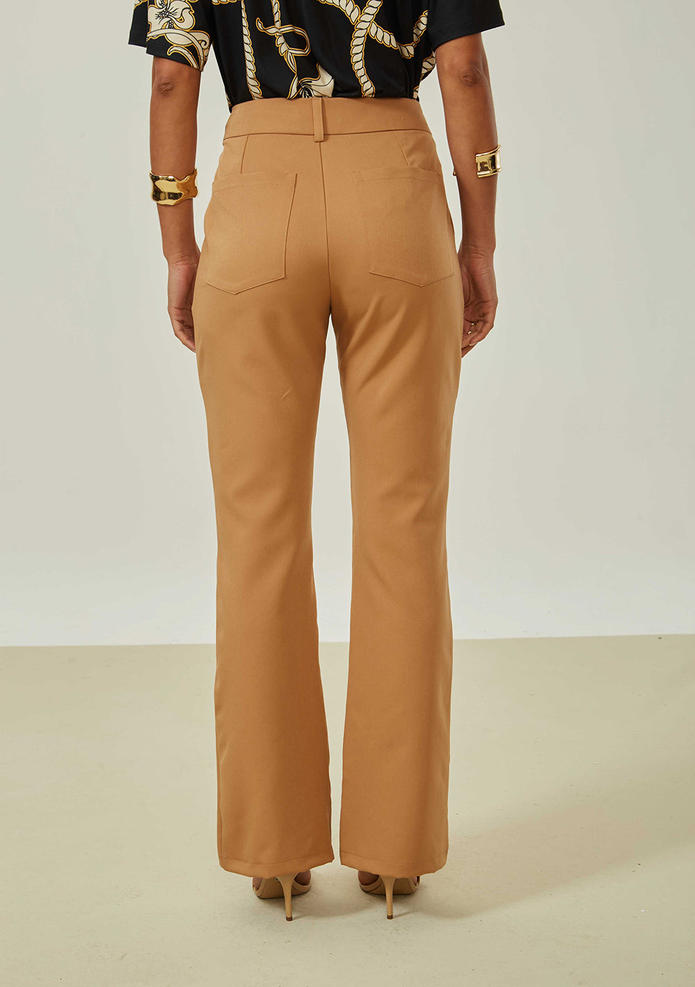 Pantalón Boot Cut Tiro Alto