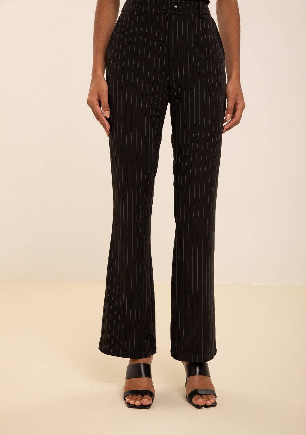 Pantalón Boot Cut Tiro Alto