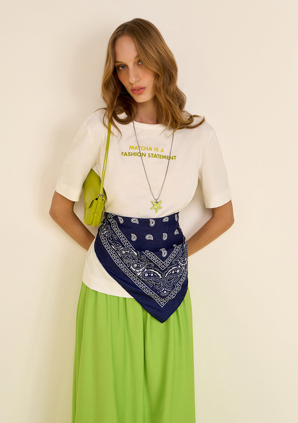 T-Shirt Suelta Escote Redondo Mangas Cortas