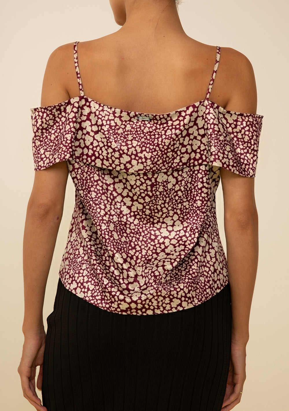 Blusa Suelta Off Shoulder Mangas Cortas