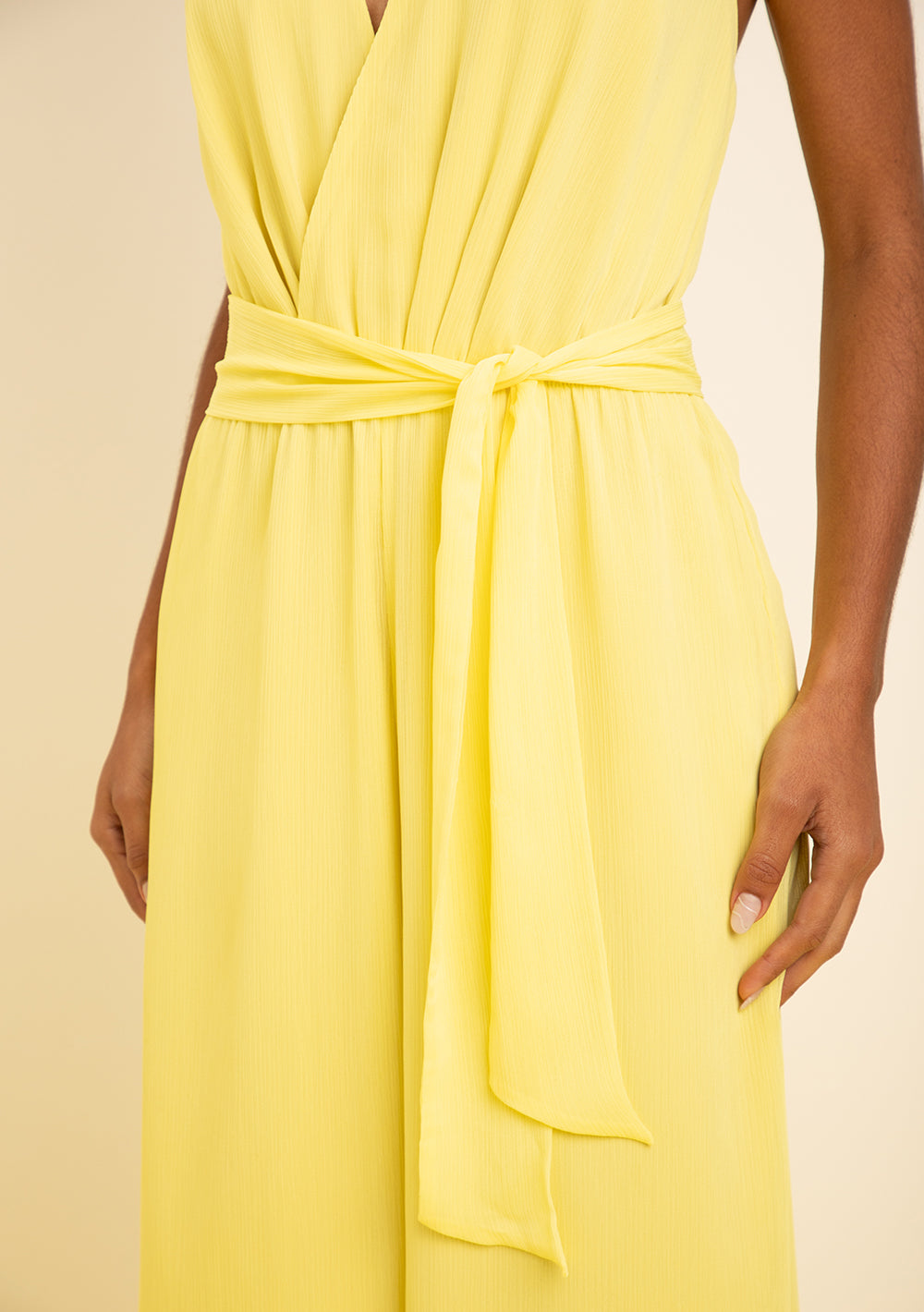 Enterizo Largo Ajustado Escote En V Sin Mangas