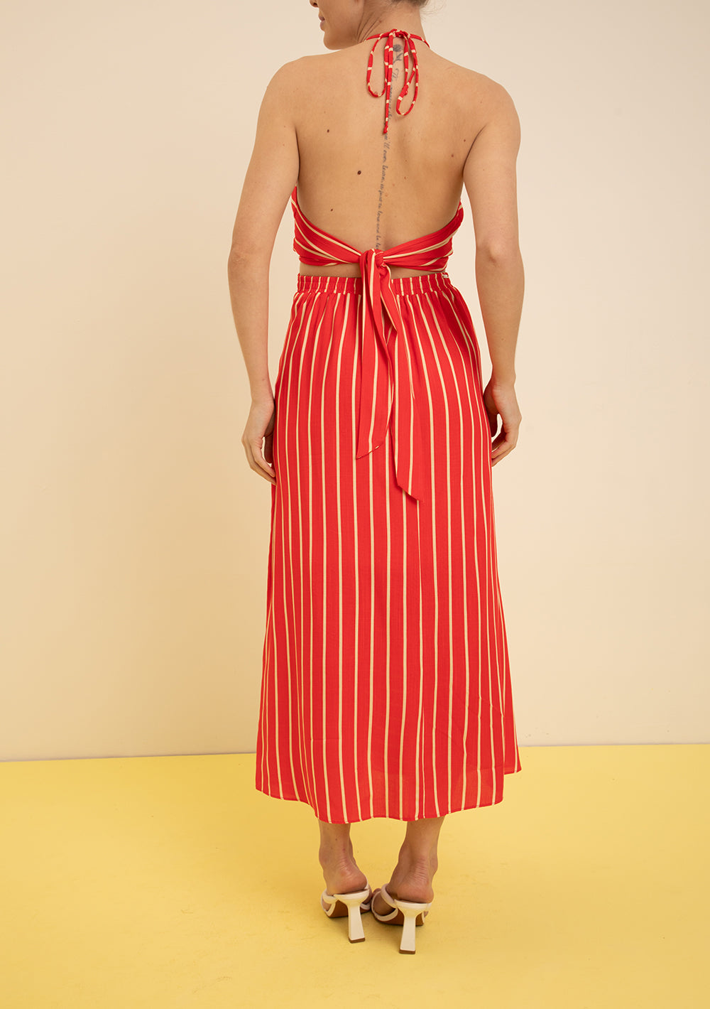 Vestido Midi Suelto Escote En V Sin Mangas