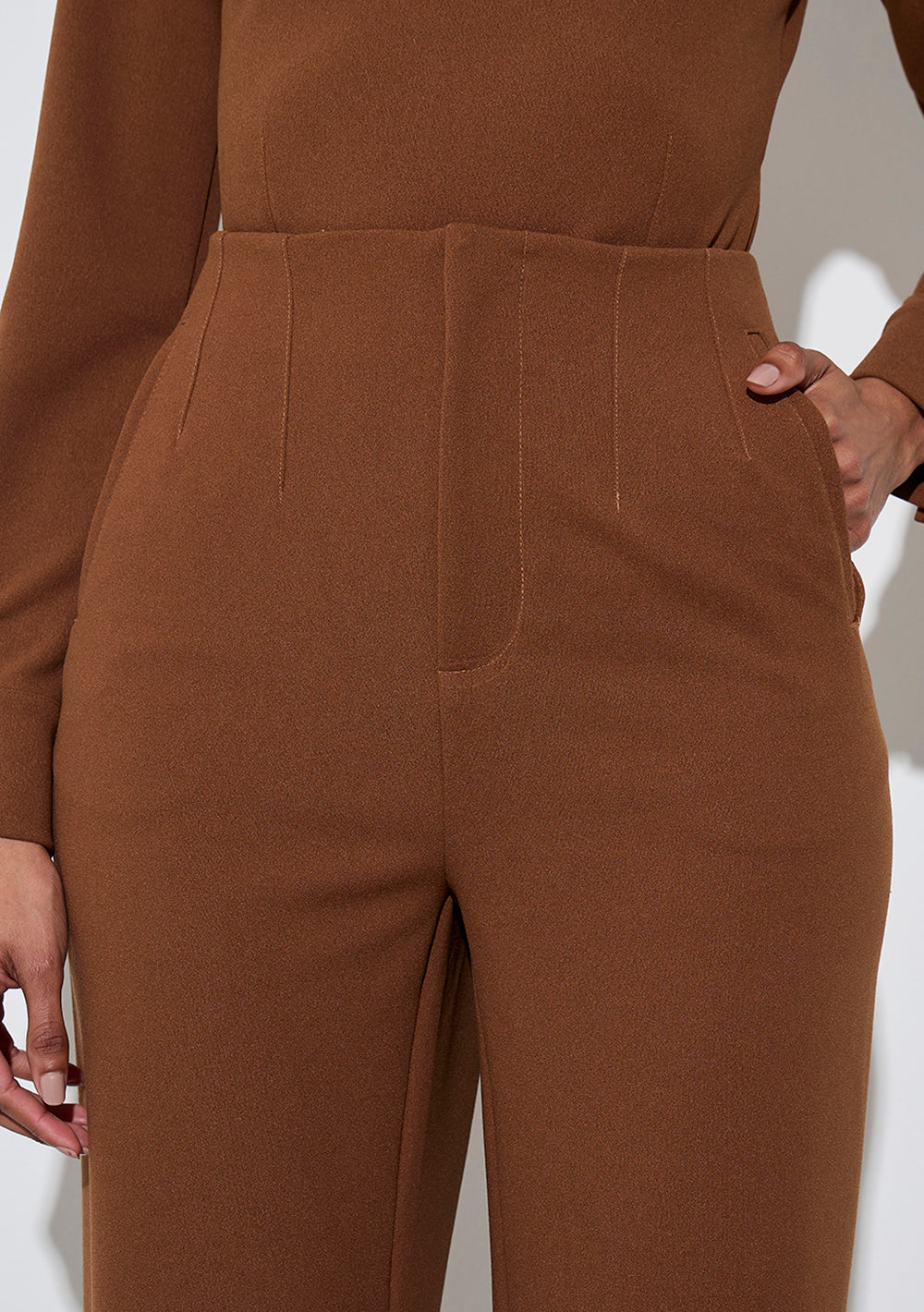 Pantalón Carrot Tiro Alto