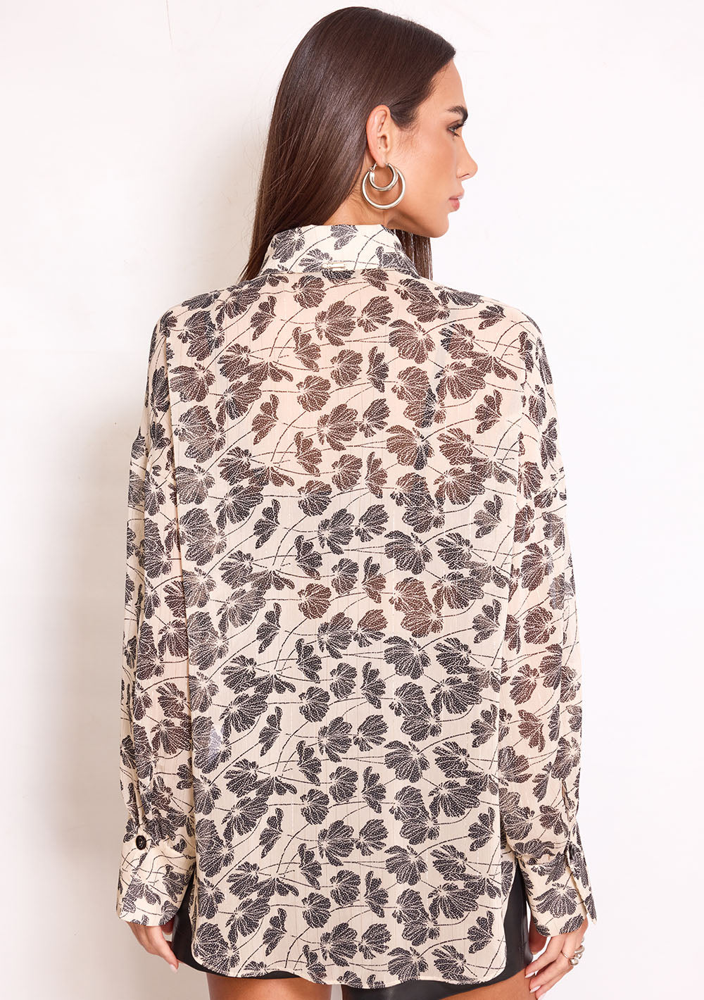 Camisa Larga Suelta Cuello Tradicional Mangas Largas