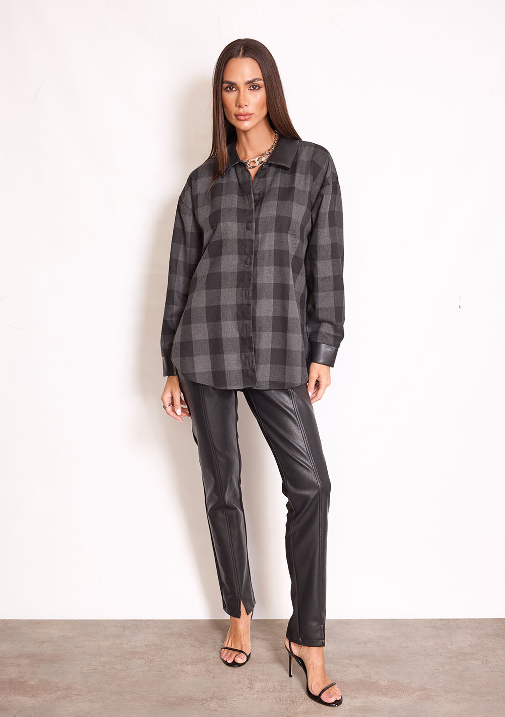 Camisa Oversized Larga Cuello Tradicional Mangas Largas