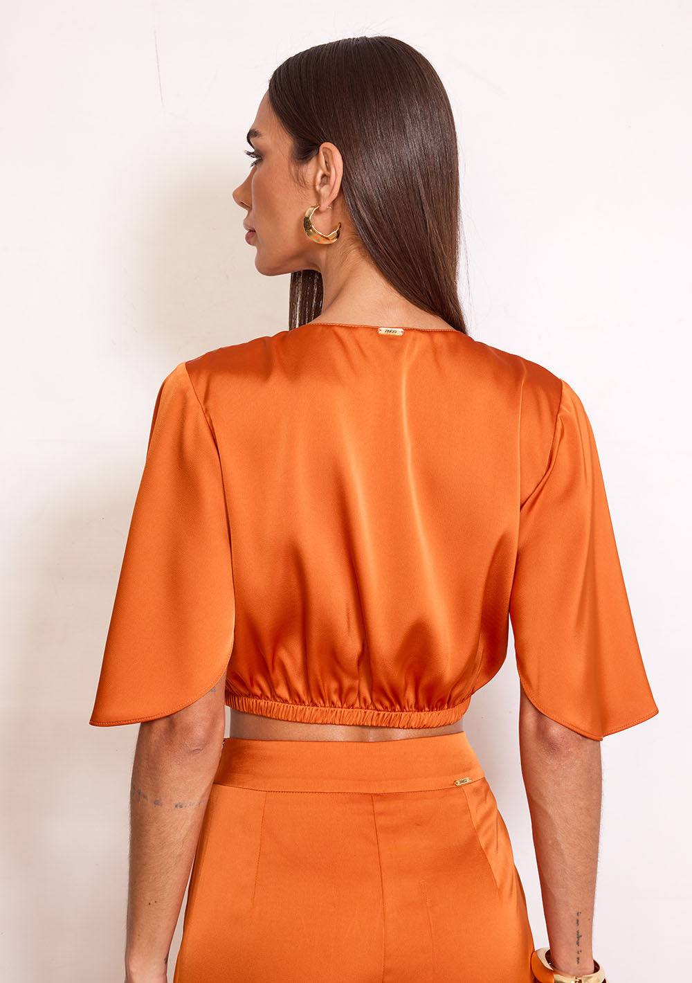 Blusa Suelta Escote en V Mangas Cortas