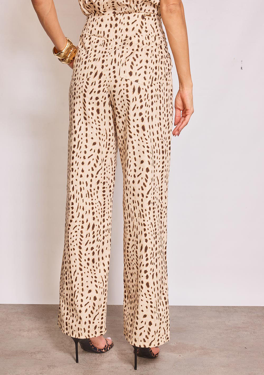 Pantalón Recto Tiro Alto