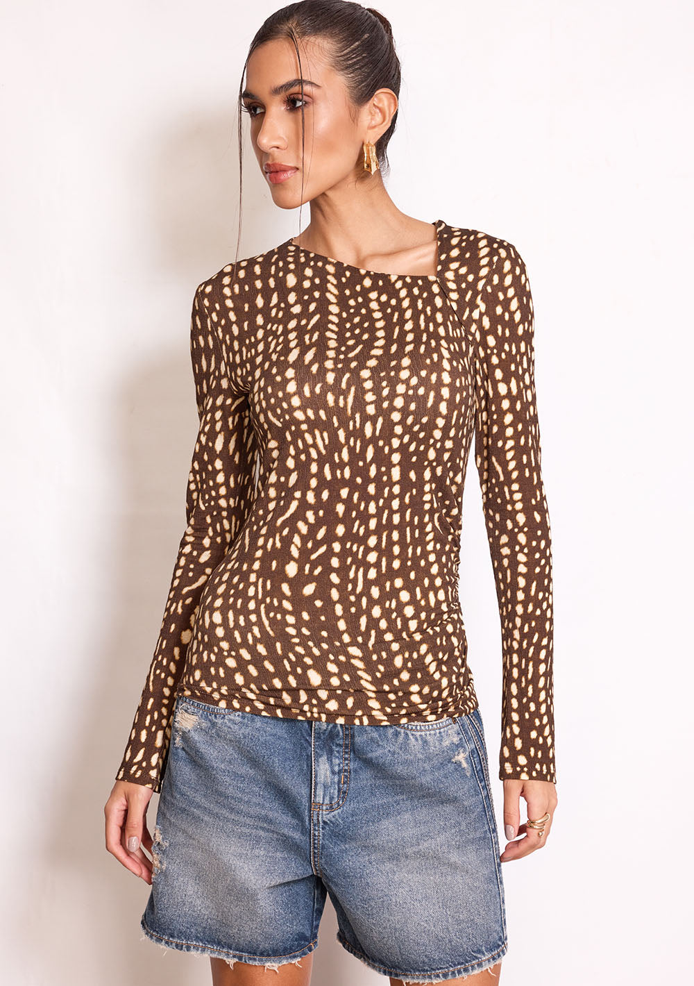 Blusa Ajustada Escote Recto Mangas Largas
