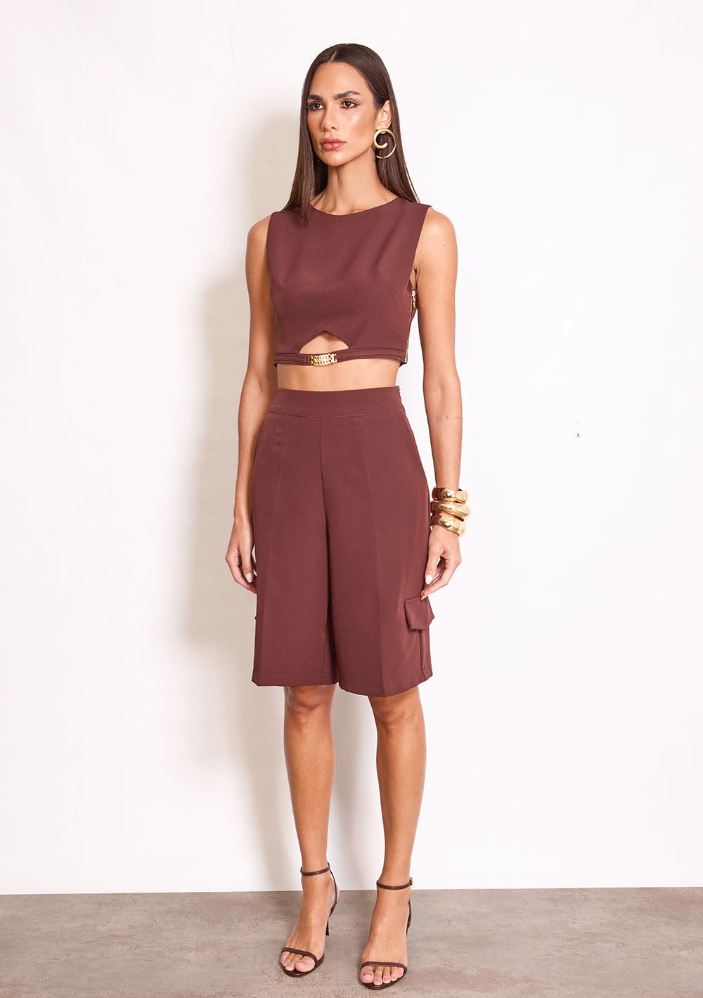 Blusa Cropped Ajustada Cuello Redondo sin Mangas