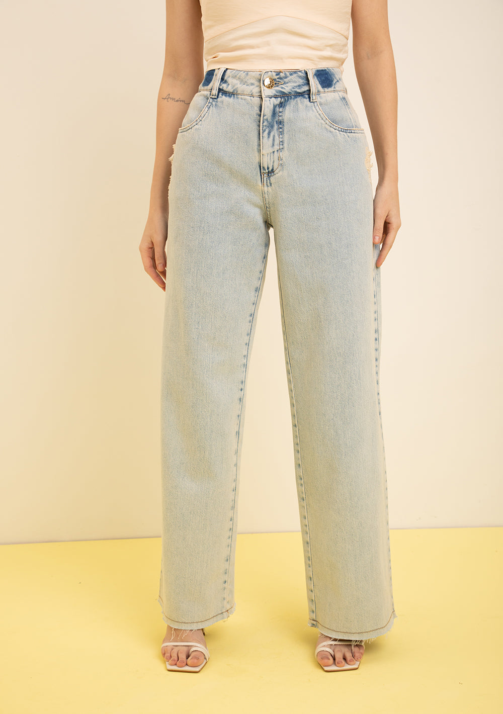 Jeans Wide Tiro Medio