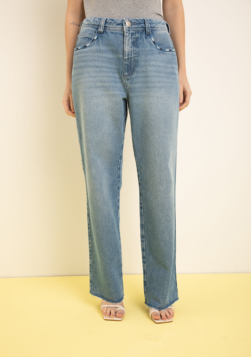 Jeans Recto Tiro Medio