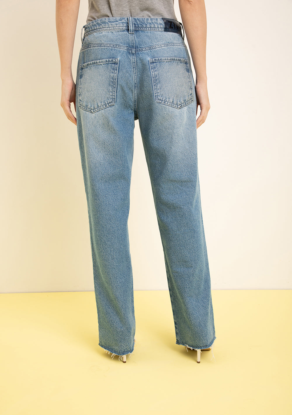 Jeans Recto Tiro Medio