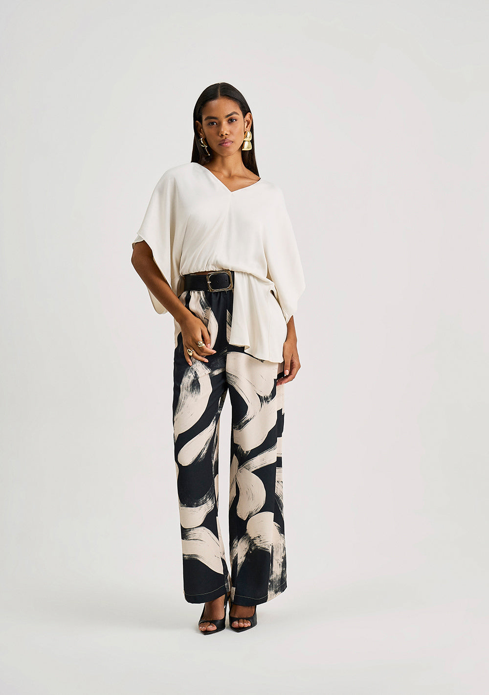 Blusa Suelta Escote en V Mangas Cortas Cropped