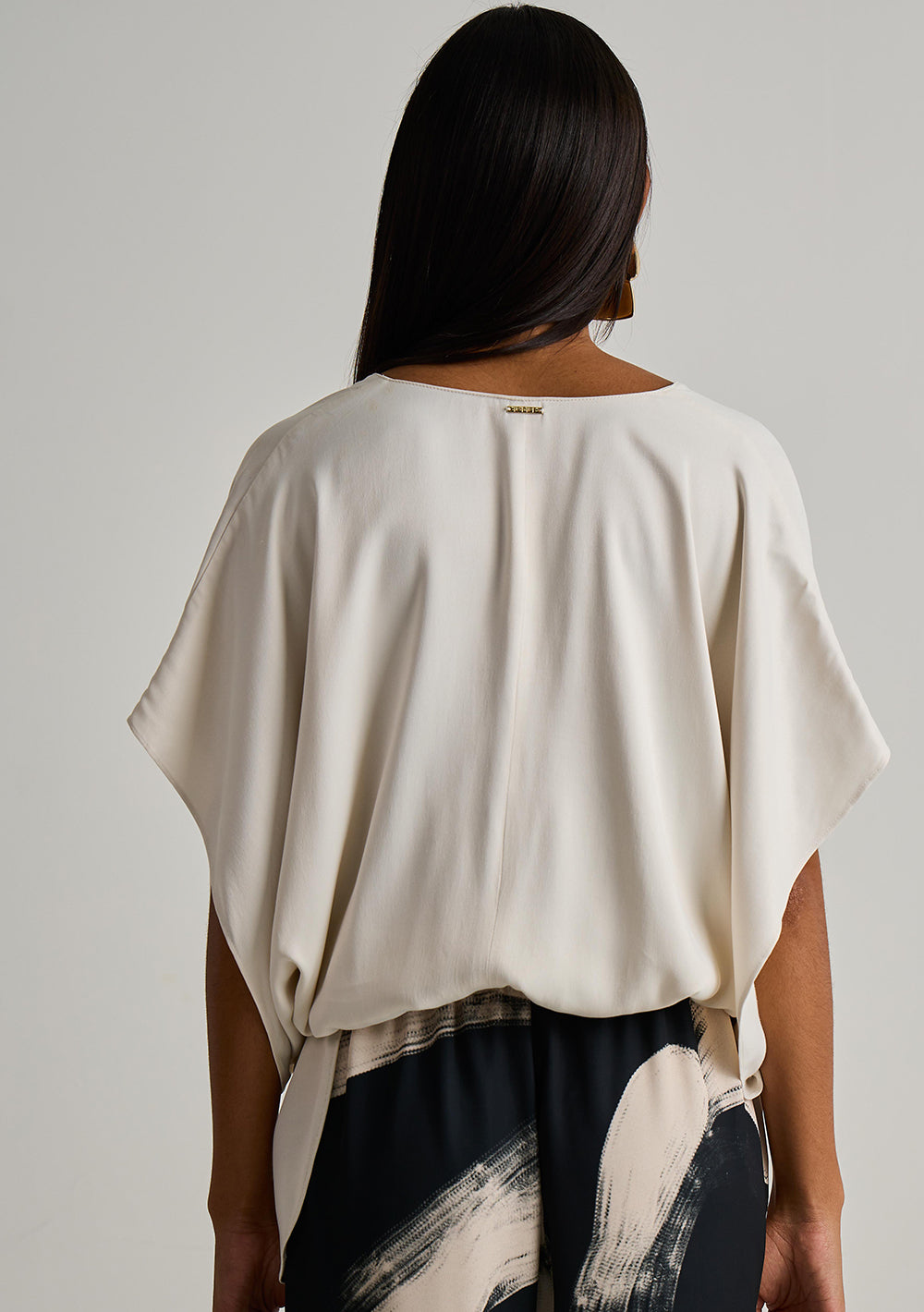 Blusa Suelta Escote en V Mangas Cortas Cropped