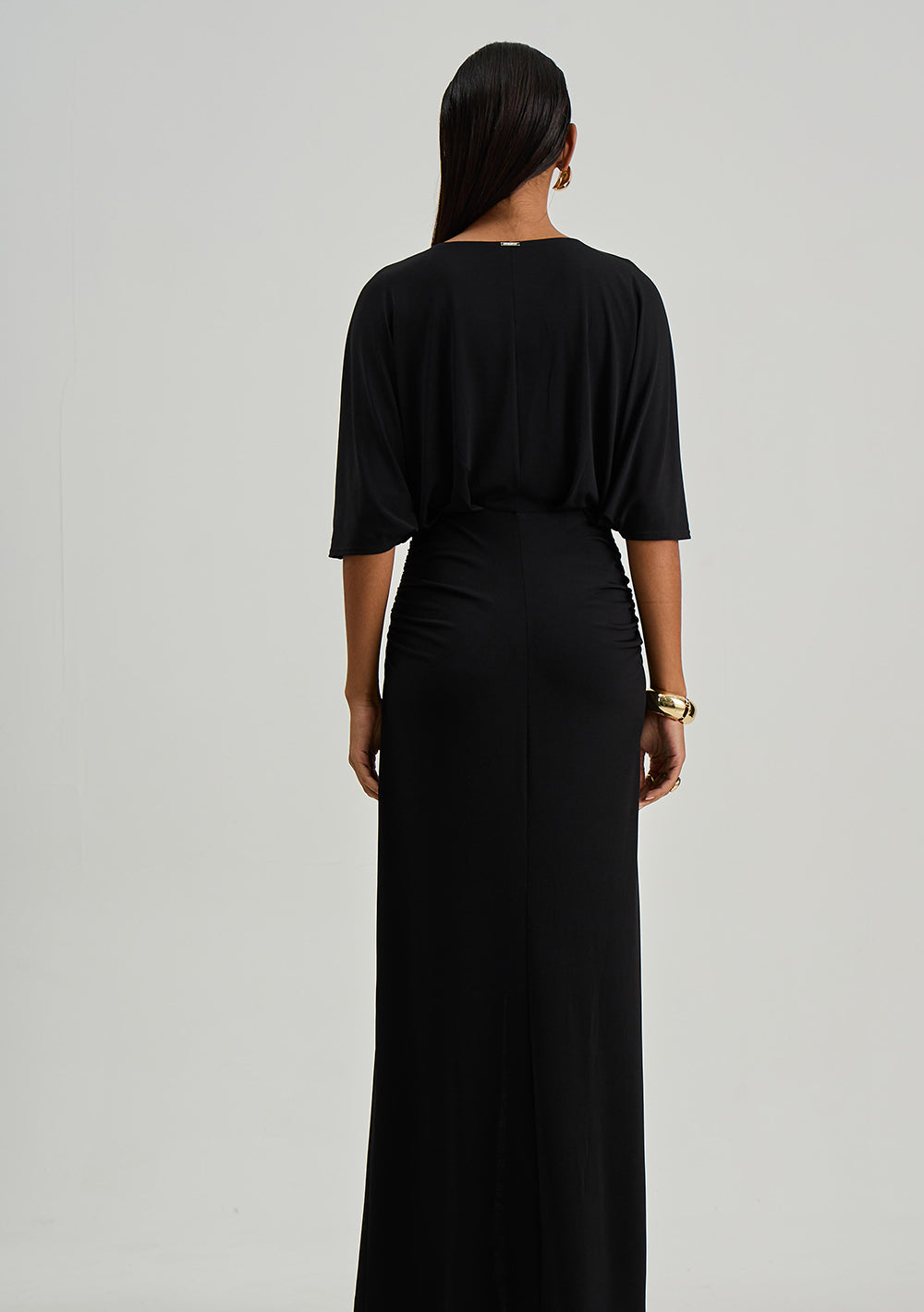 Vestido Ajustado Escote en V Mangas Cortas Largo